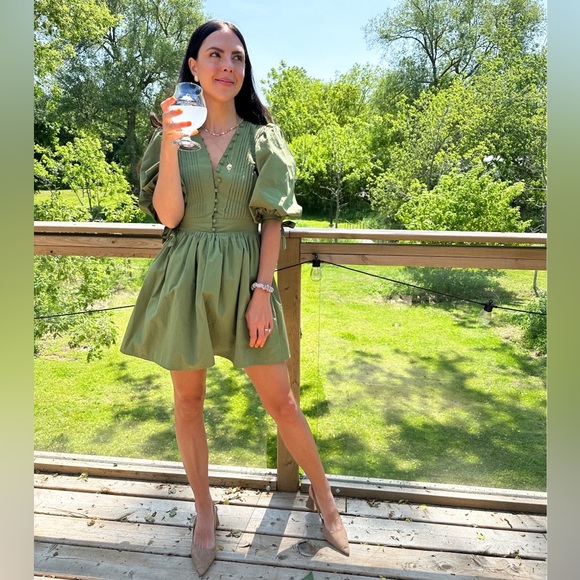 Showpo size 2 side zipper bow sleeves mini green dress - Picture 5 of 5